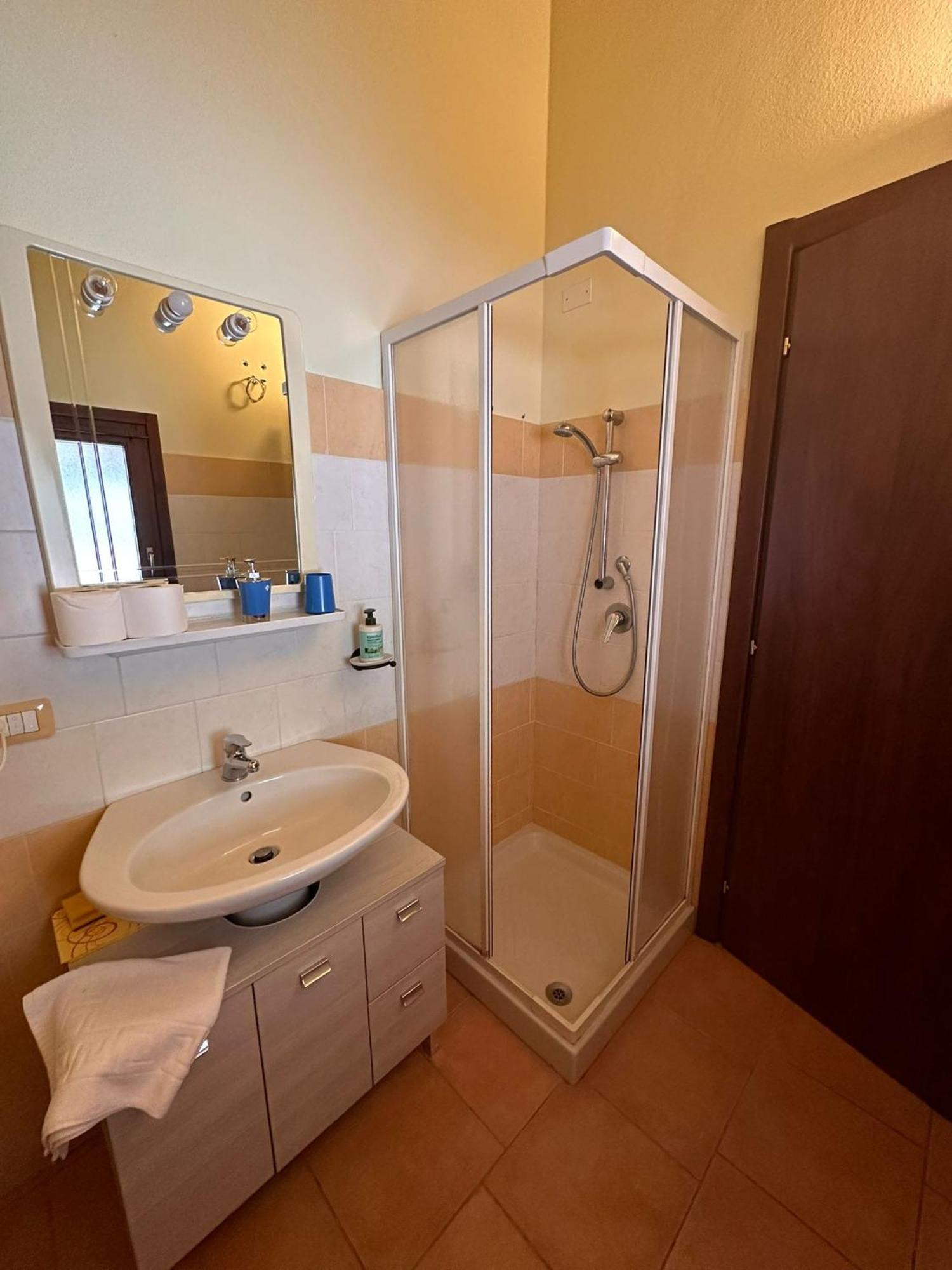 Il Melograno Hotel Castiadas Ngoại thất bức ảnh